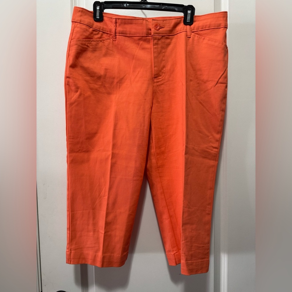 St. John’s Bay women’s size 14 Capri orange new no tags